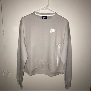 Nike Women's Tech Fleece Sweatshirt [L]